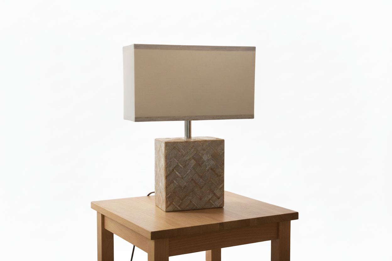 TUM - TABLE LAMP HERRINGBONE CAPIZ STRIPS
